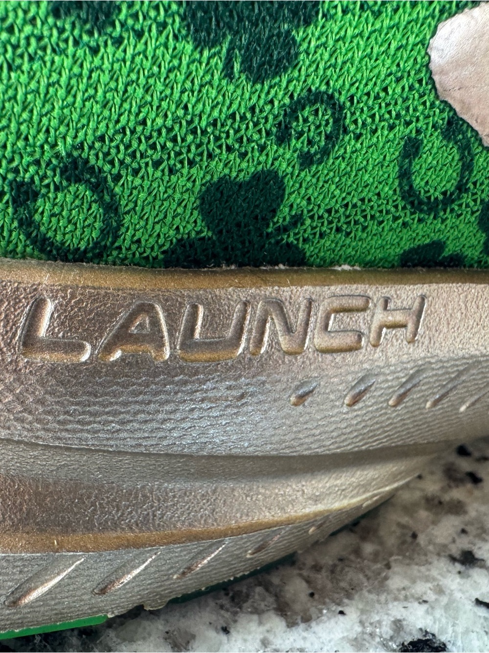 Brooks Green Shamrock-Print Running Shoes with Metallic Gold Accents - Picture 12 of 13